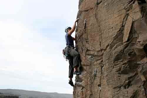 Amanda Sugden leads Vantage Point (5.8). Photo: Katie Botkin