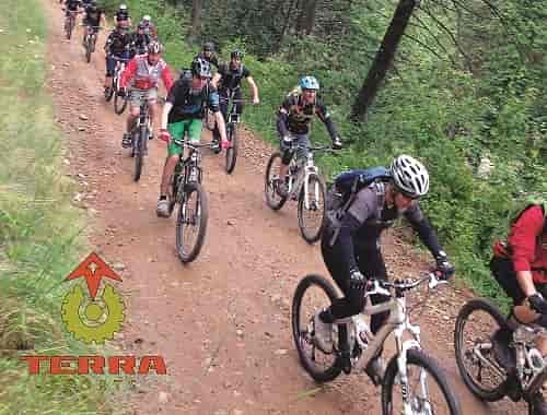 Enjoying the shop ride on the way to Slate Creek Brewery. Photo courtesy of Terra Sport