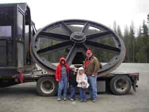 The whole Eminger family (2006). Photo courtesy of John Eminger.