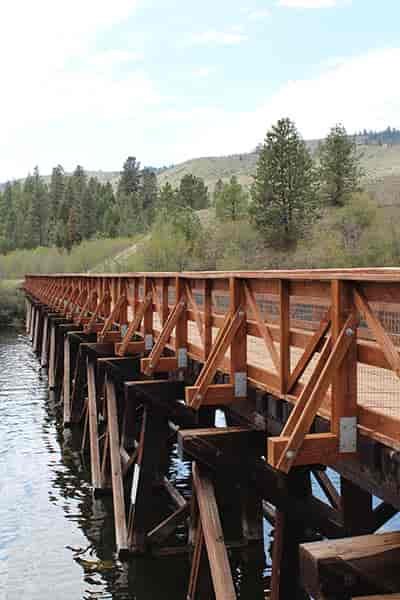 Photo of bridge spanning river.